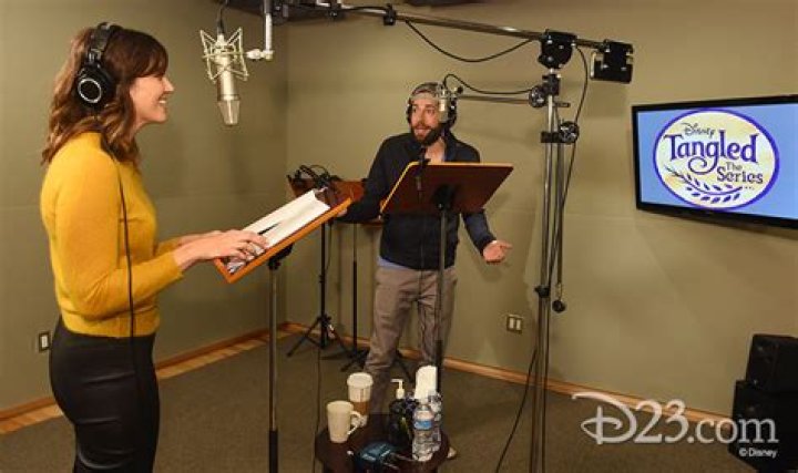 Did Zachary Levi sing in ‘Tangled?’