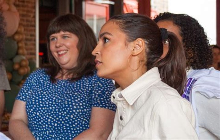 Does Alexandria Ocasio-Cortez have a sister?