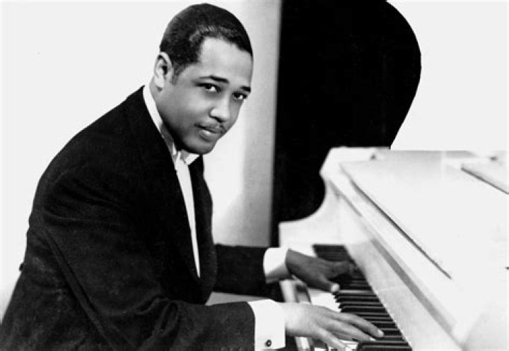 Duke Ellington Biography - Facts, Childhood, Family Life & Achievements