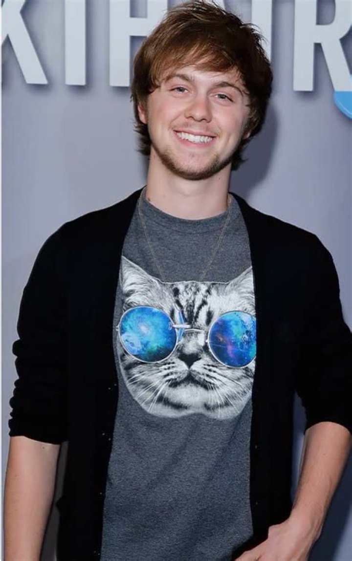 Ellington Ratliff - Bio, Facts, Family Life of Drummer