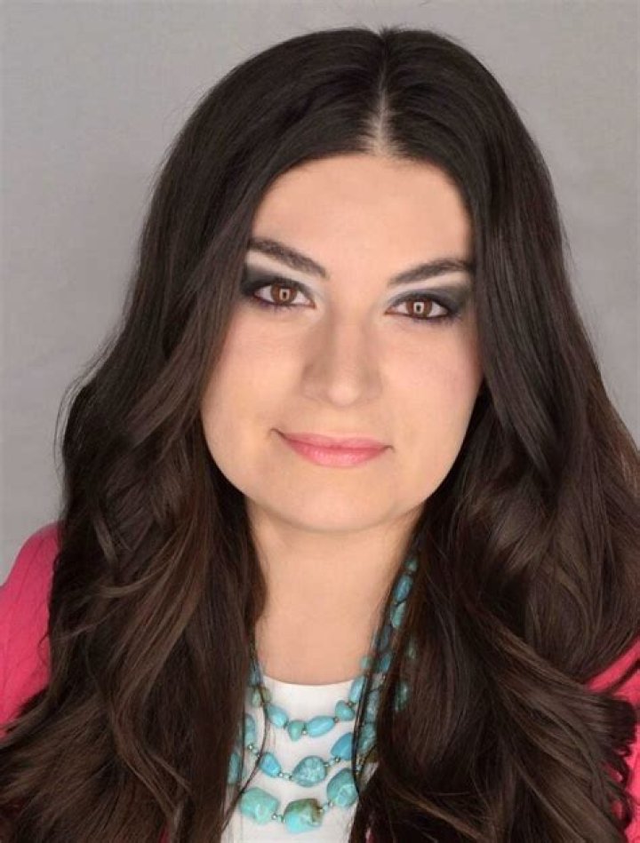 Elyse Wolf – Geneseo, IL