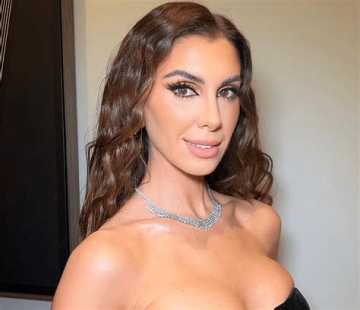 Emilia Bechrakis Serhant in Bathing Suit is 