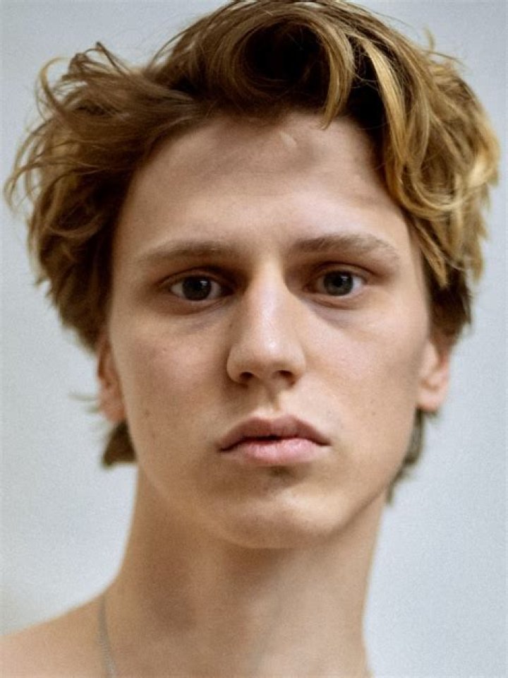 Who is Actor Erik Enge Wiki, Age, Wife, Fiancée, Girlfriend & Height