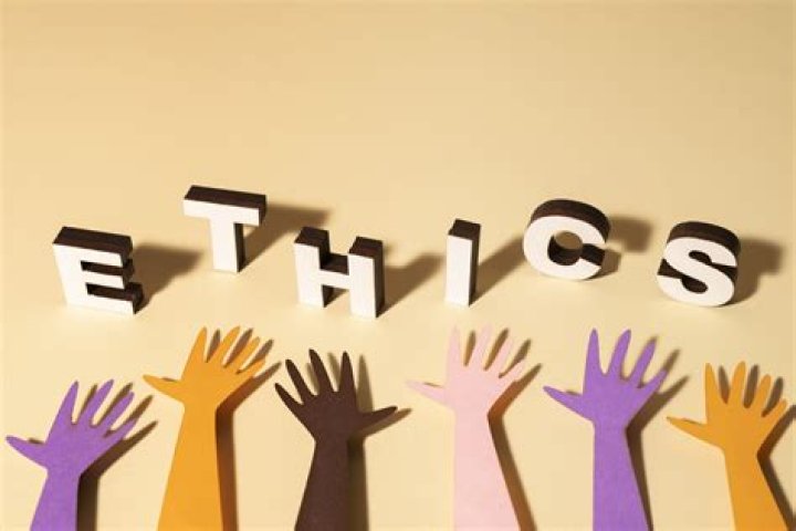 Etika Biography - Facts, Childhood, Family Life & Achievements