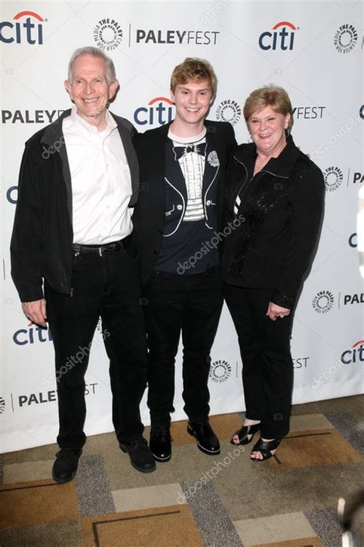 Evan Peters siblings: Michelle Peters, Andrew Peters