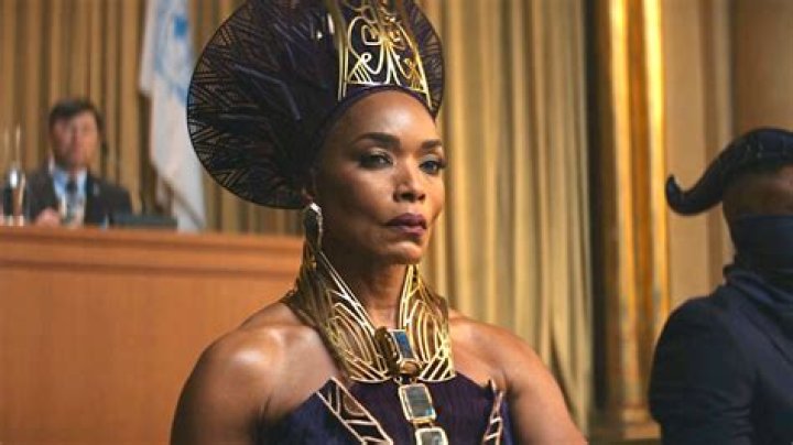 Even though Angela Bassett didn’t win the Oscar, she still did the thing