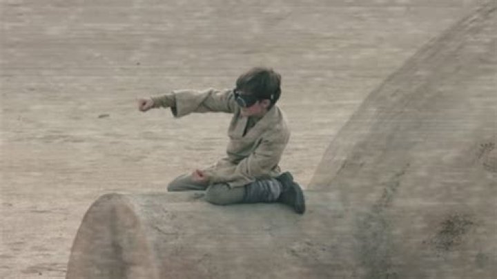 Fans are debating why Owen Lars kept Luke’s last name in ‘Star Wars’