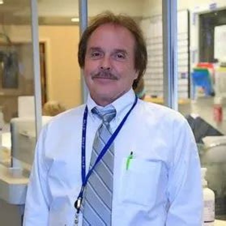 Dr. Fawaz Faisal, MD – Burbank, CA