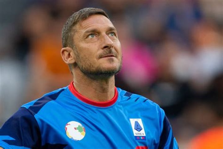 Francesco Totti Biography - Facts, Childhood, Family Life & Achievements