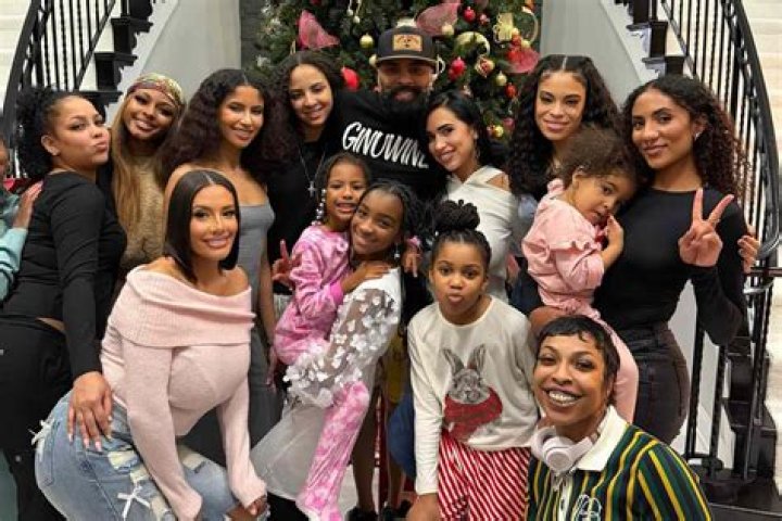 Ginuwine family, wife, children, parents, siblings