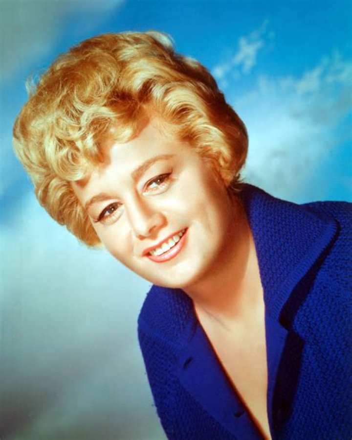 GleamVibe | Shelley Winters