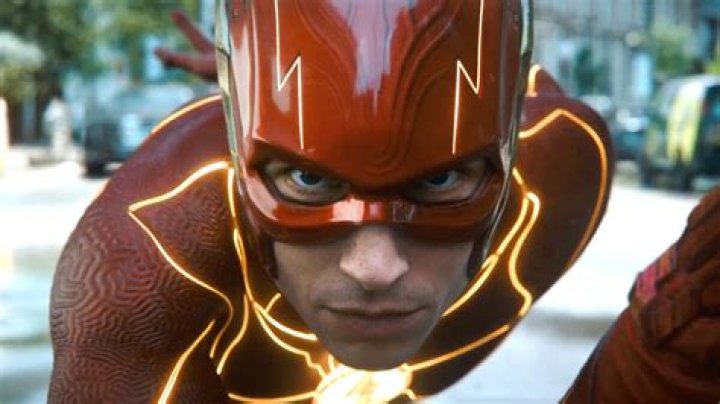 Gorgeous ‘The Flash’ banner breaks the timeline by actually making Ezra Miller’s suit look good