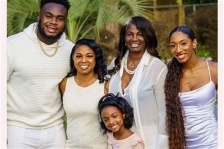 Grady Jarrett family, wife, children, parents, siblings