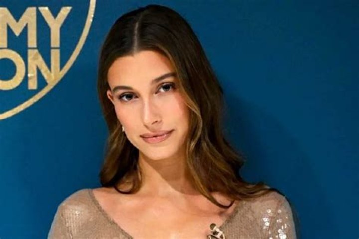 Hailey Beiber Rocks White Swimsuit On Weekend With Justin Beiber; Looks Amazing To Everyone In Summer