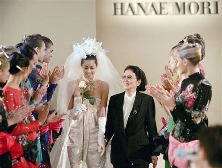 Hanae Mori grandchildren: Izumi Mori, Hikari Mori