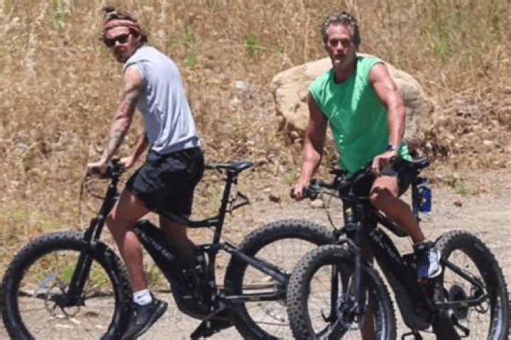 Harry Styles And Rande Gerber Are Confusing People About Their Relationship