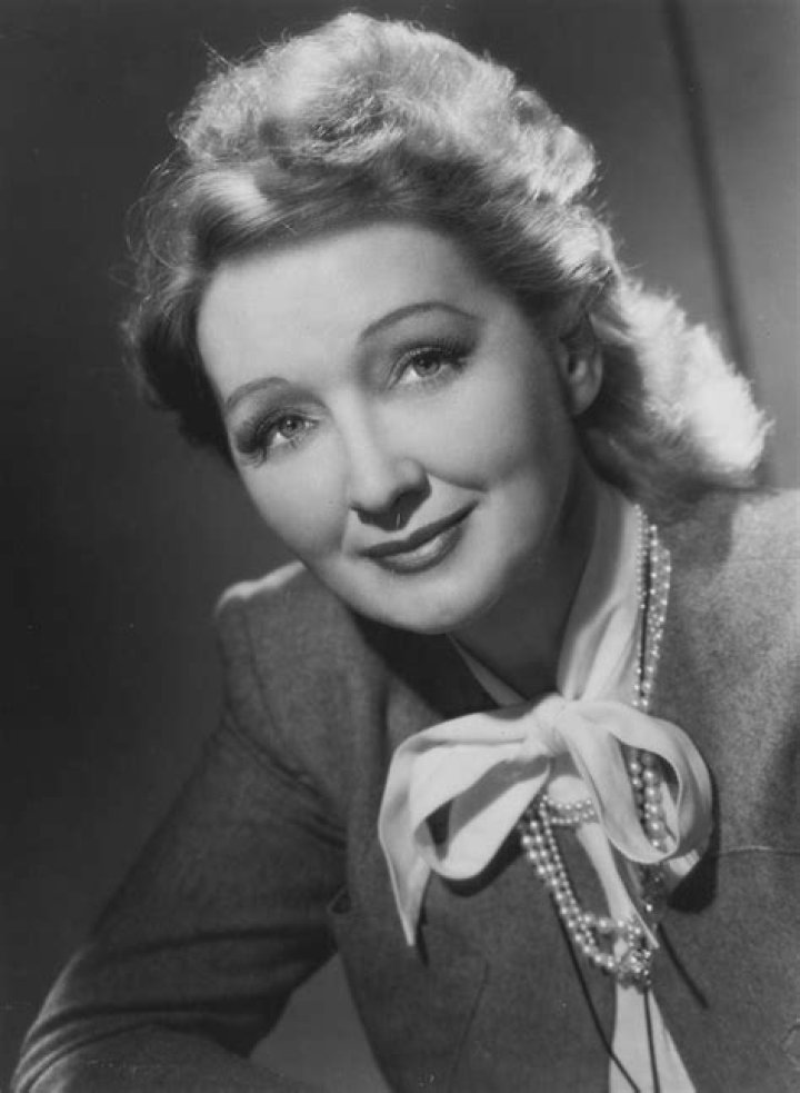 Hedda Hopper Biography - Facts, Childhood, Family Life & Achievements