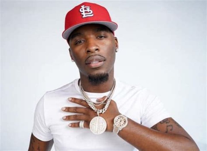 Hitman Holla Biography - Facts, Childhood, Family Life & Achievements