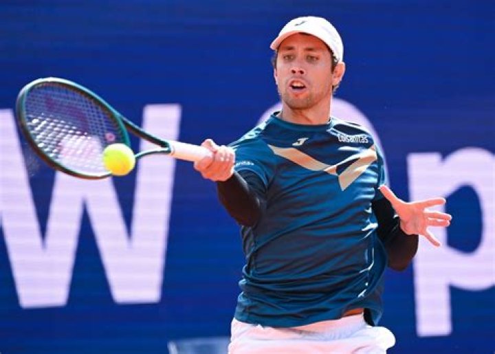 How much is Daniel Elahi Galán worth? Career earnings and net worth explored