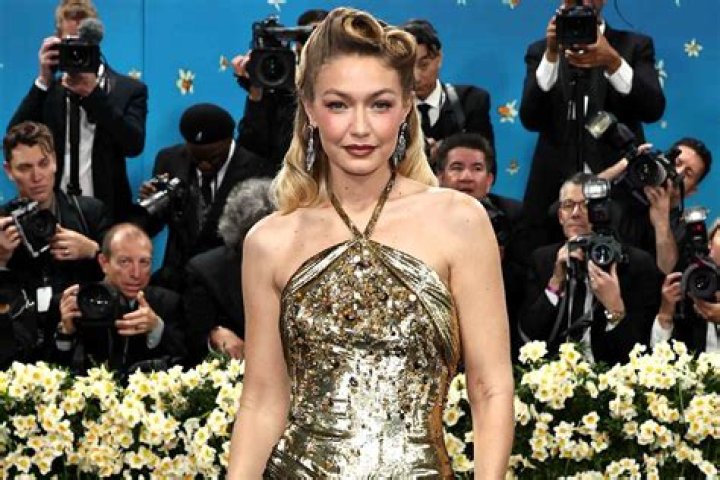 
How Much Money Does Gigi Hadid. Make? Latest Income Salary
