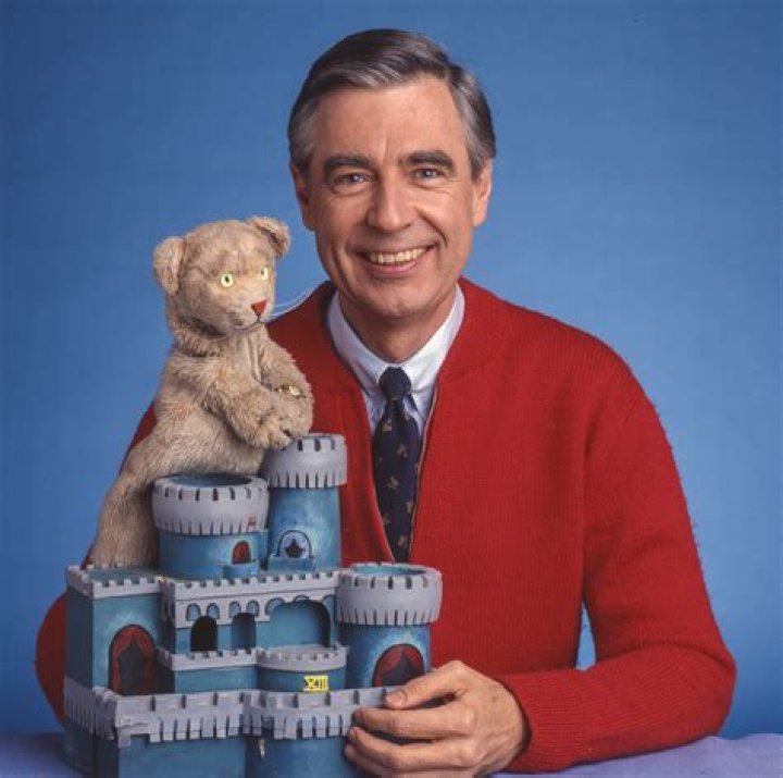 How Much Was Fred Rogers Paid? – Celebrity