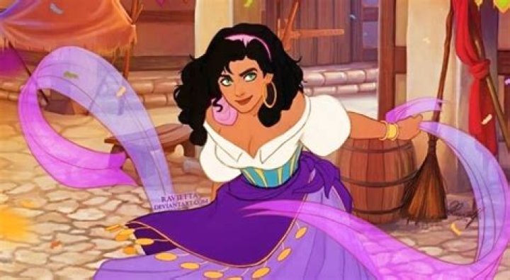 How old is Esmeralda? – Celebrity