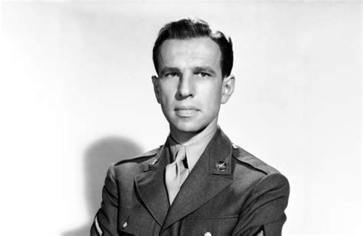 Hume Cronyn Biography - Facts, Childhood, Family Life & Achievements