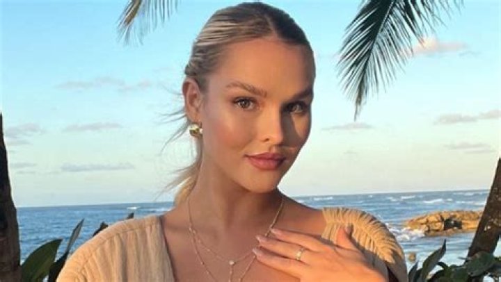 Influencer Kinsey Wolanski Shares Swimsuit Photo 