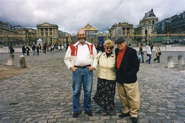 Irvin Molotsky Obituary, Visitation & Funeral Service