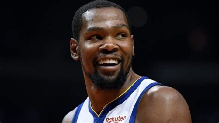 Is Kevin Durant in a relationship?