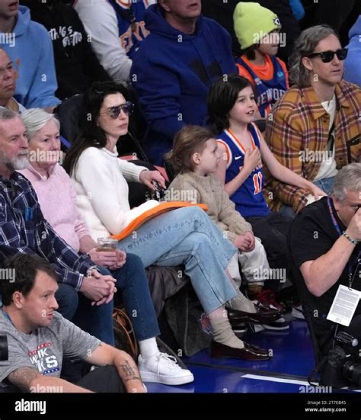 Jack Shulman Wiki, age, birthday, Anne Hathaway son, school, net worth