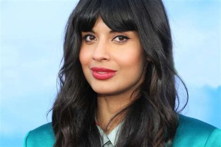 Jameela Jamil Tells CupcakKe To Put Down Her Twitter Post For Promoting Unrealistic And ‘Dangerous’ Diet Change