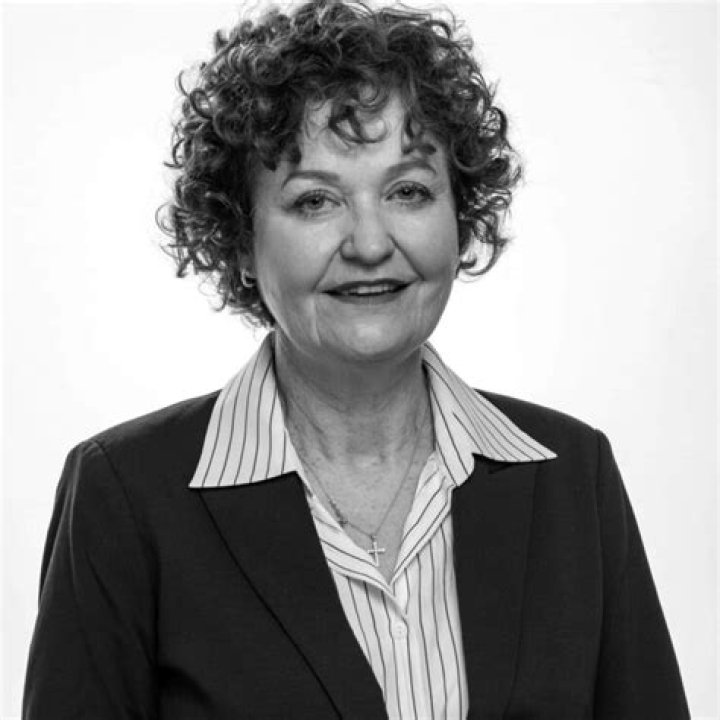 Dr. Janet Collins, MD – Schaumburg, IL