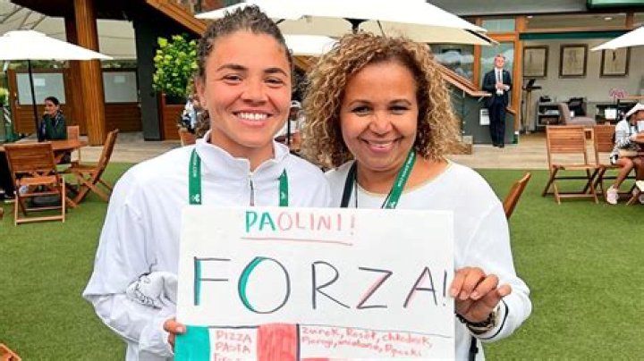 Jasmine Paolini parents: Jacqueline Paolini, Ugo Paolini