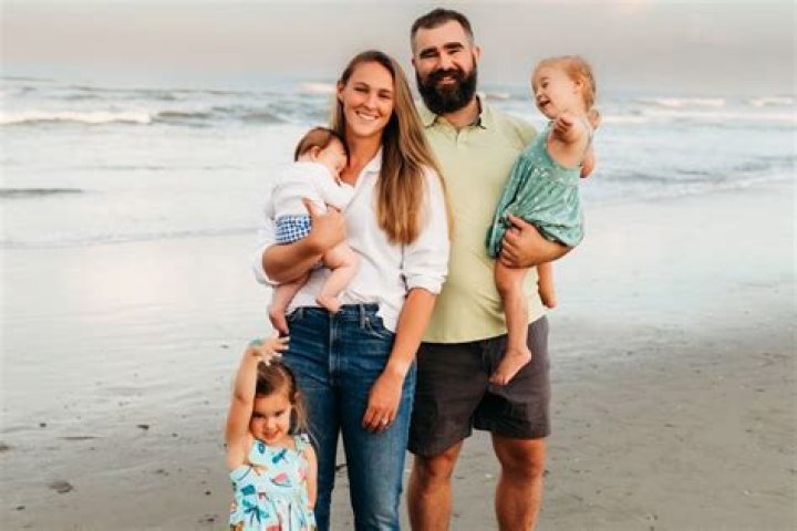 Jason Kelce﻿ contract, salary, team, net worth, wife, kids, Instagram