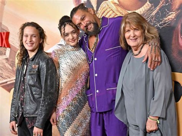 Jason Momoa family, husband, children, parents, siblings