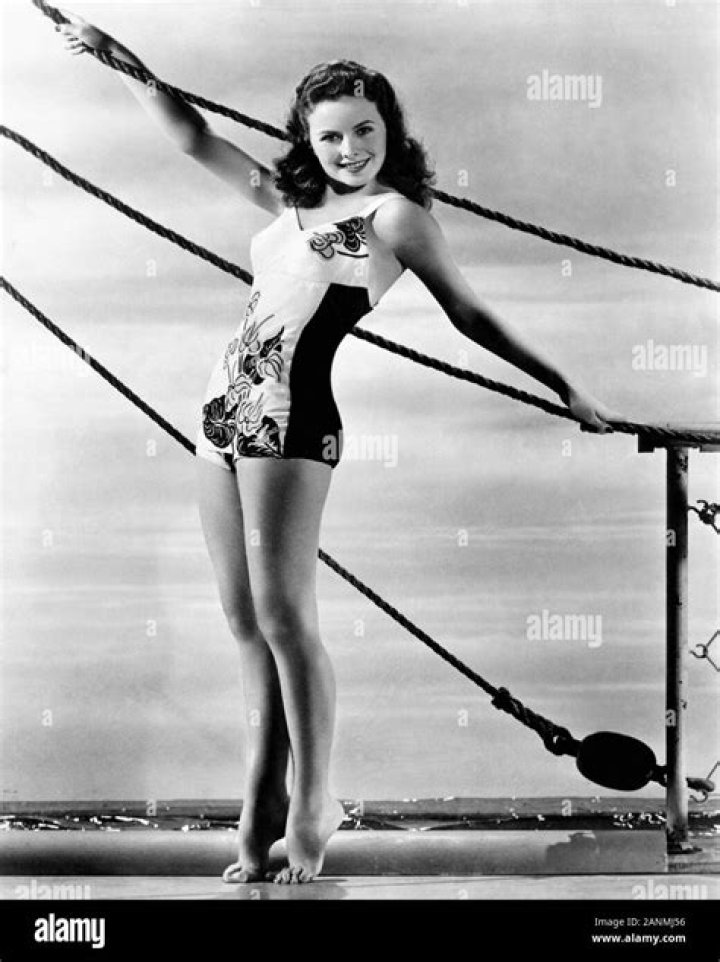 Jeanne Crain Biography - Facts, Childhood, Family Life & Achievements