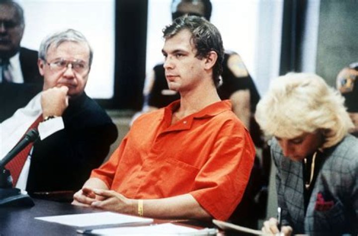 Jeffrey Dahmer Biography - Facts, Childhood, Family Life & Achievements