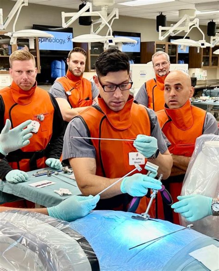 Dr. Jeffrey Moore, MD – Newport News, VA