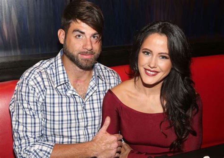 Jenelle Evans Hospitalized Teen Mom 2 Star Gets Her Tubes Tied