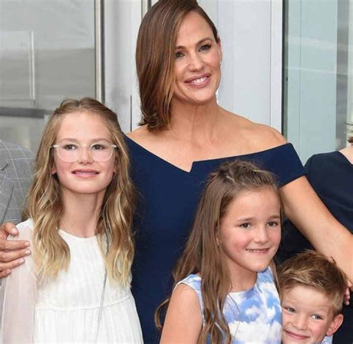 Jennifer Garner Says Her Kids Are Like Fungus In Funny New Post – Here’s Why!
