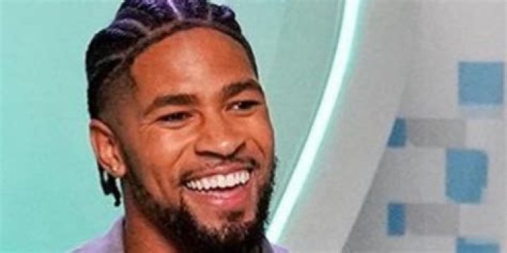 Love Island Jesse Bray Age, Height, Parents, Girlfriend, Net Worth & More