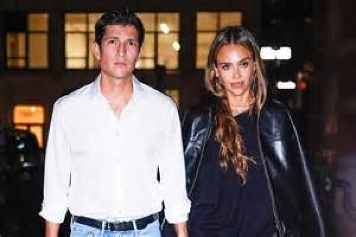 Jessica Alba Shares Swimsuit Video of Her Summer