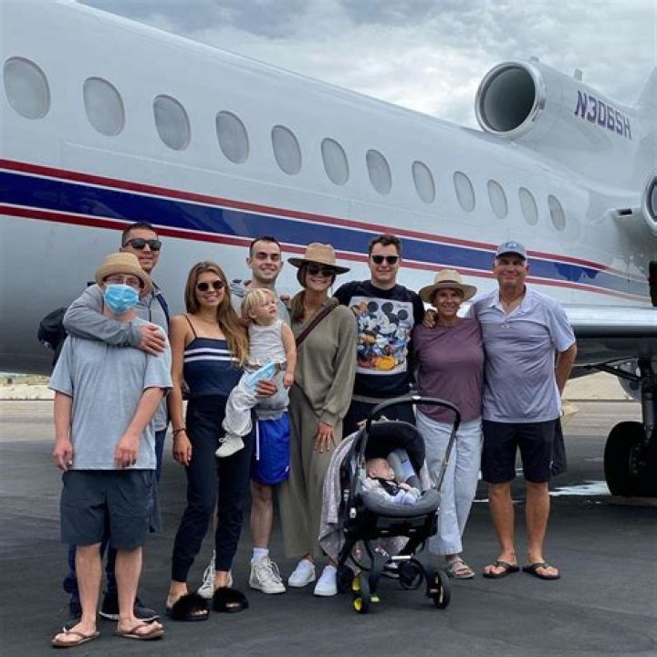 Joc Pederson family, wife, children, parents, siblings