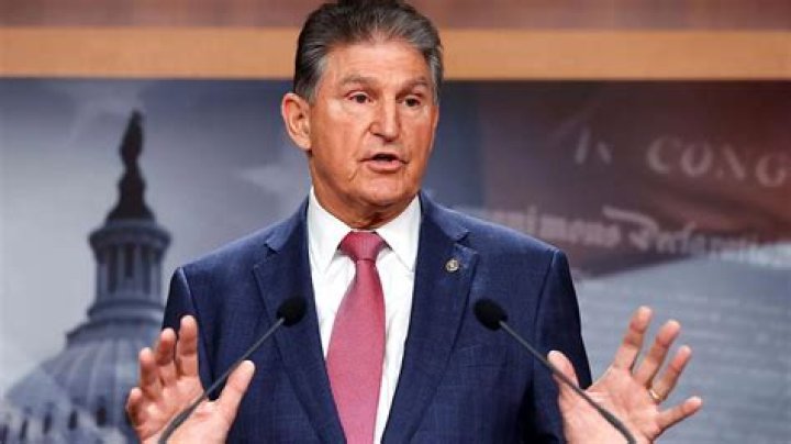 Joe Manchin Biography – Facts, Political Career, Family Life