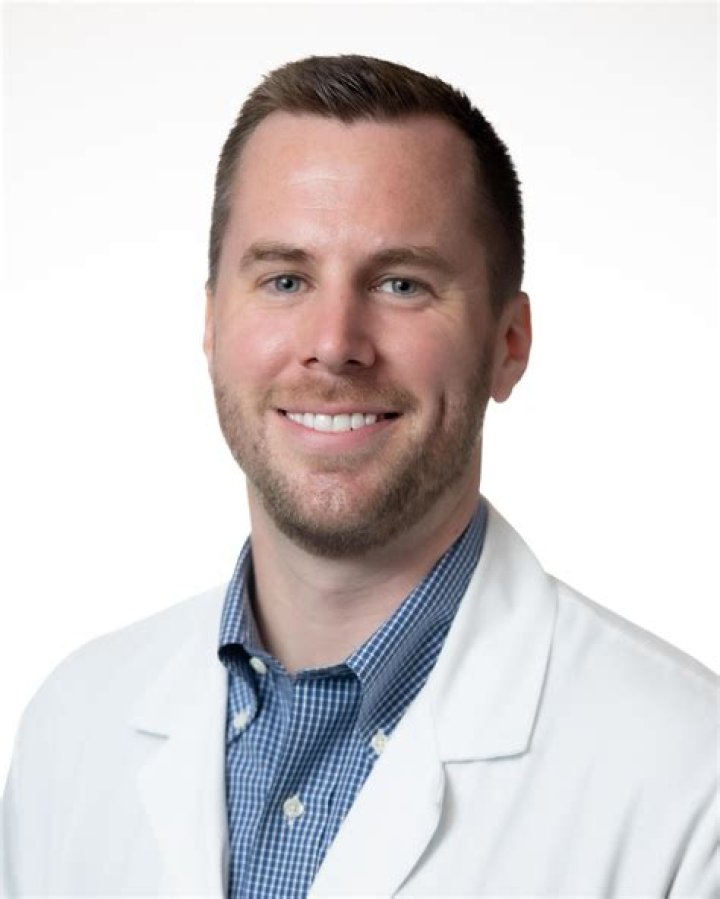 Dr. John Hovious III, MD – Bristol, TN