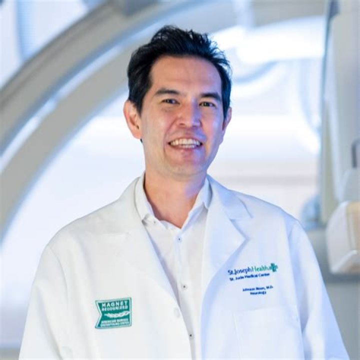 Dr. Johnson Moon, MD – Fullerton, CA