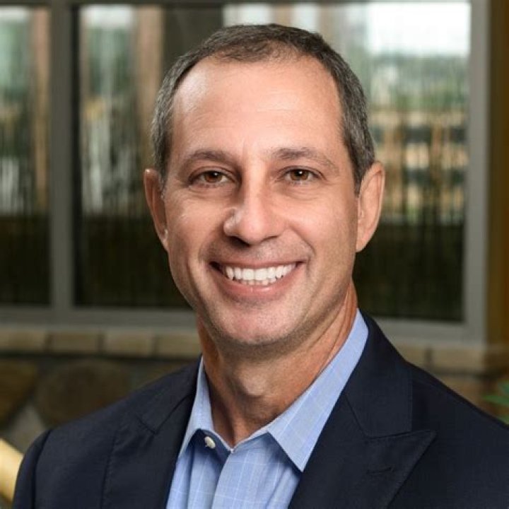 Dr. Jonathan Commons, MD – Lewiston, ME