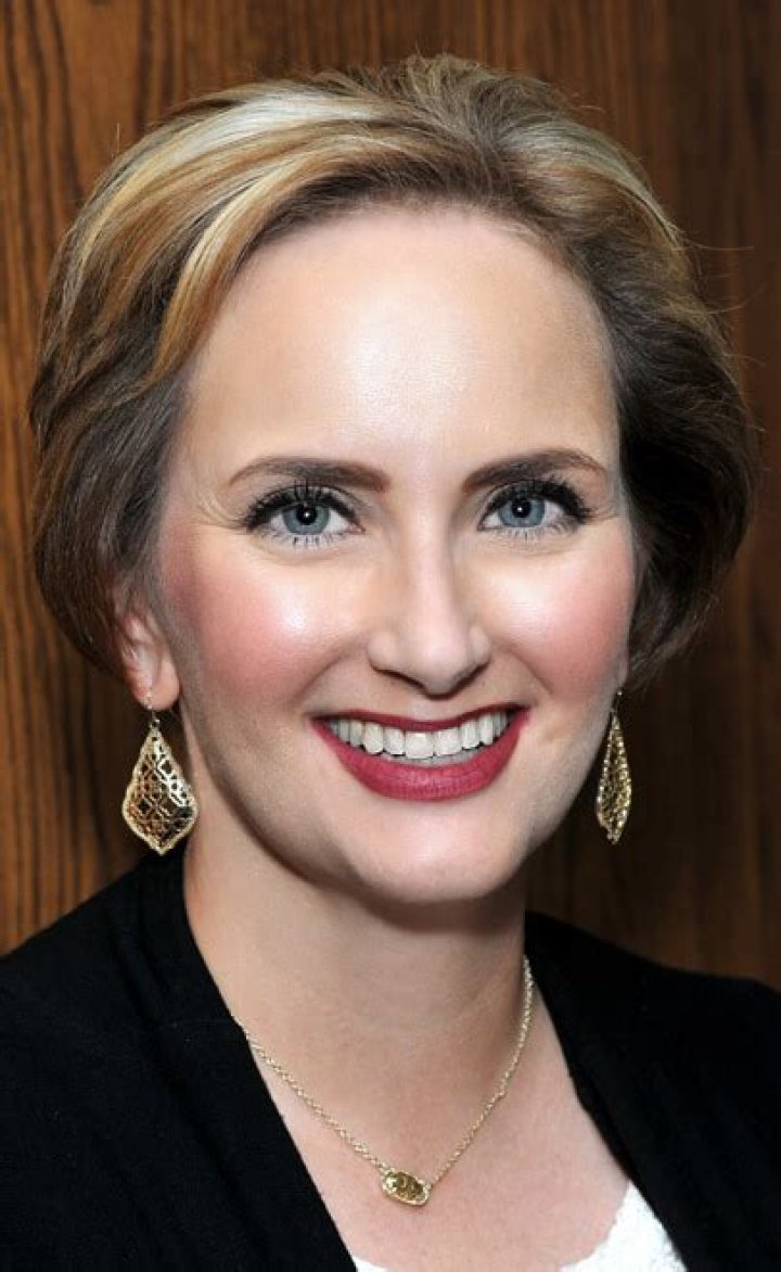 Dr. Julie (Nahrgang) Schaufele, MD – Hobart, OK