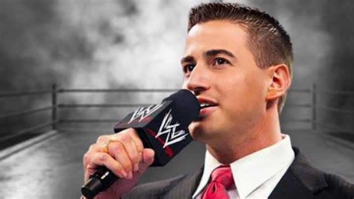 Justin Roberts Biography - Facts, Childhood, Family Life & Achievements